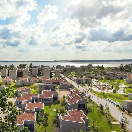 Apartament Front *